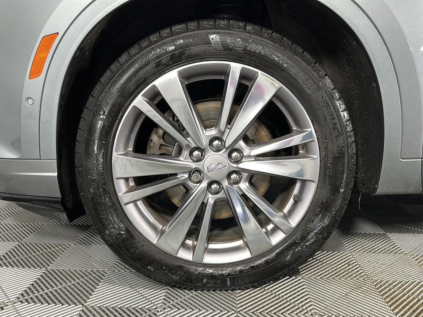 2023 Cadillac XT6 AWD Premium Luxury
