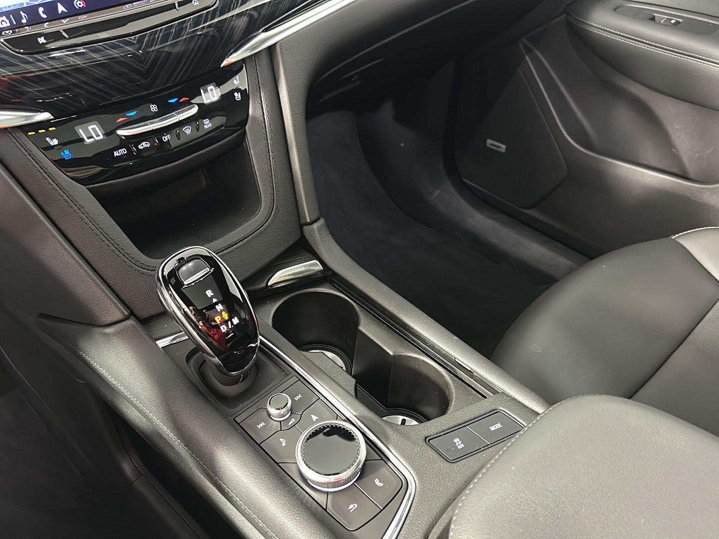 2023 Cadillac XT6 AWD Premium Luxury