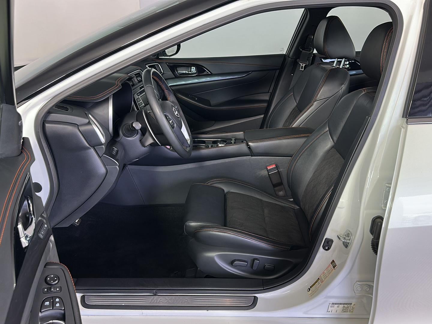 2023 Nissan Maxima SR