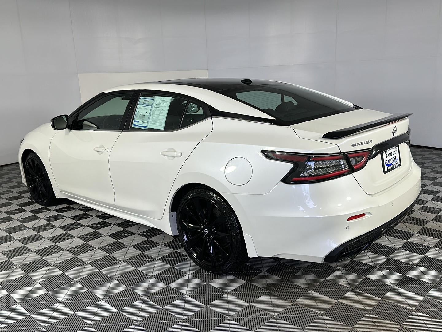 2023 Nissan Maxima SR
