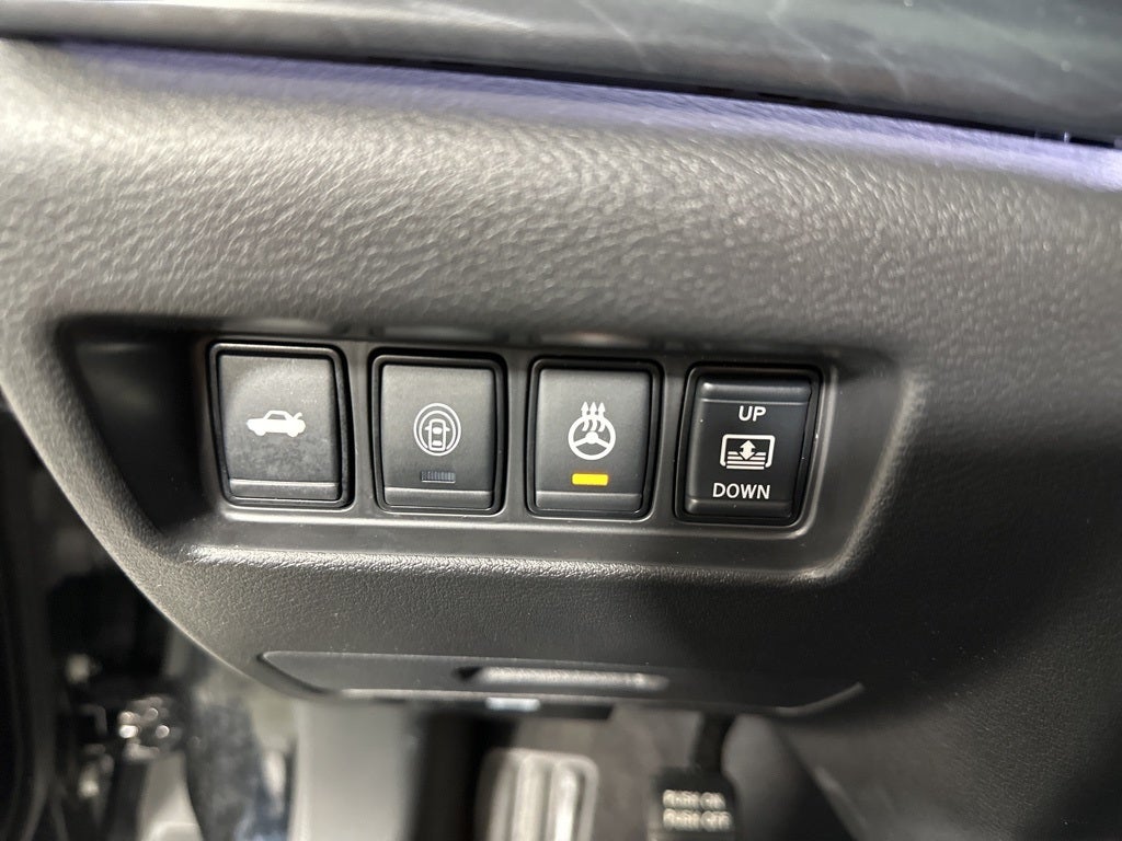 2023 Nissan Maxima Platinum