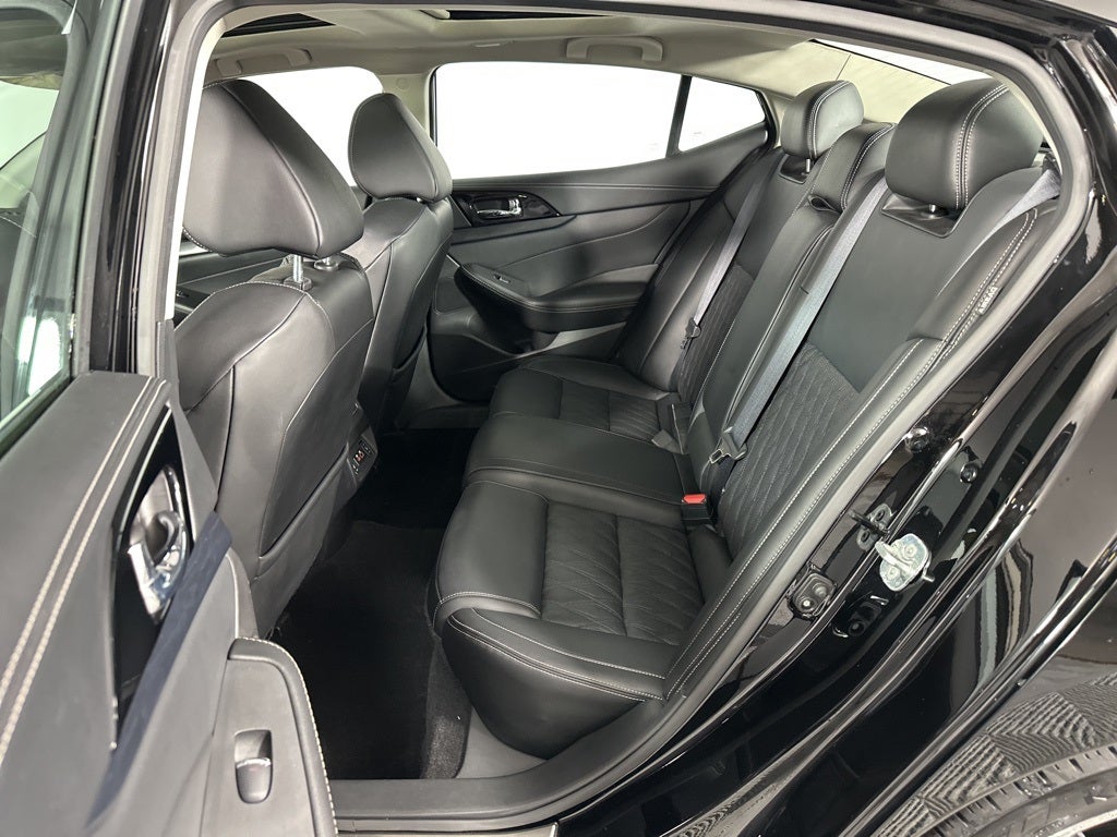 2023 Nissan Maxima Platinum