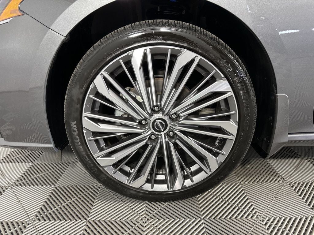 2025 Nissan Altima 2.5 SL