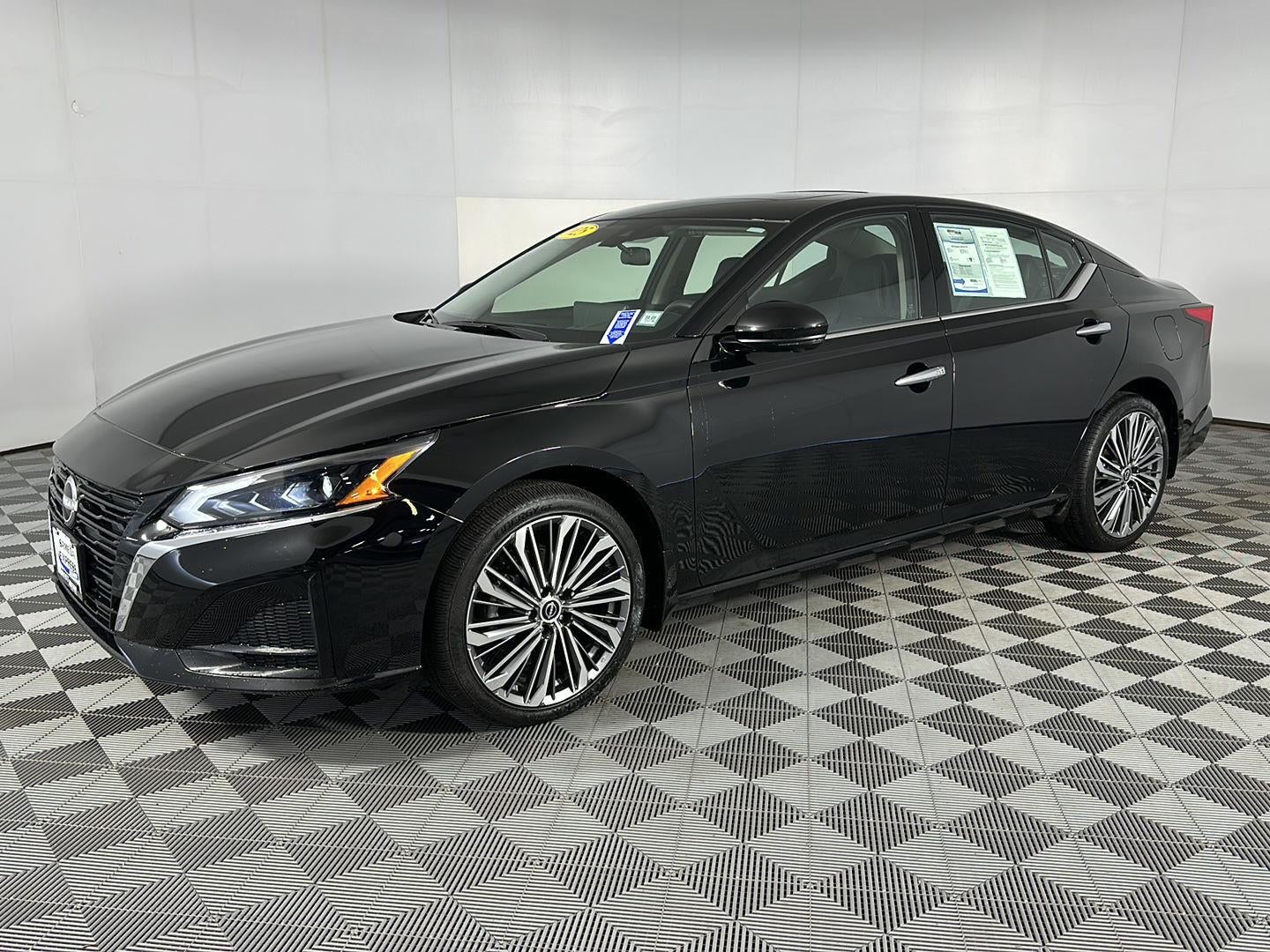 2025 Nissan Altima SL