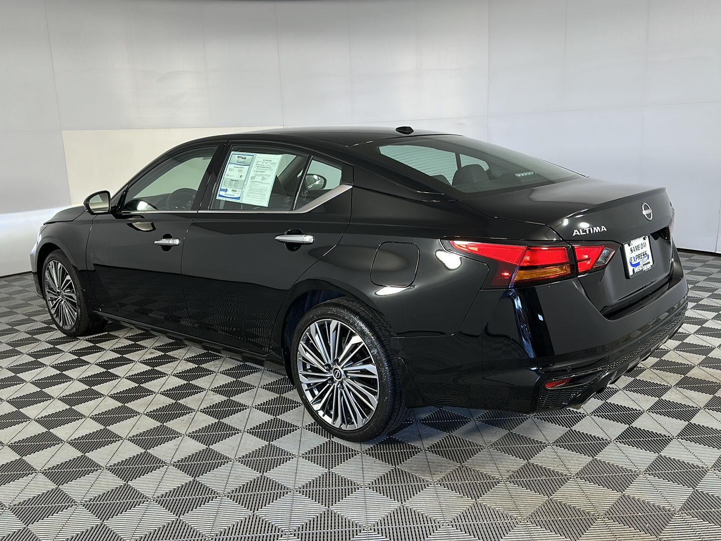 2025 Nissan Altima SL