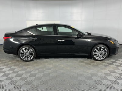 2025 Nissan Altima SL