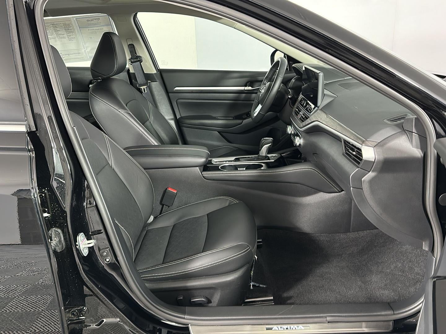 2025 Nissan Altima SL