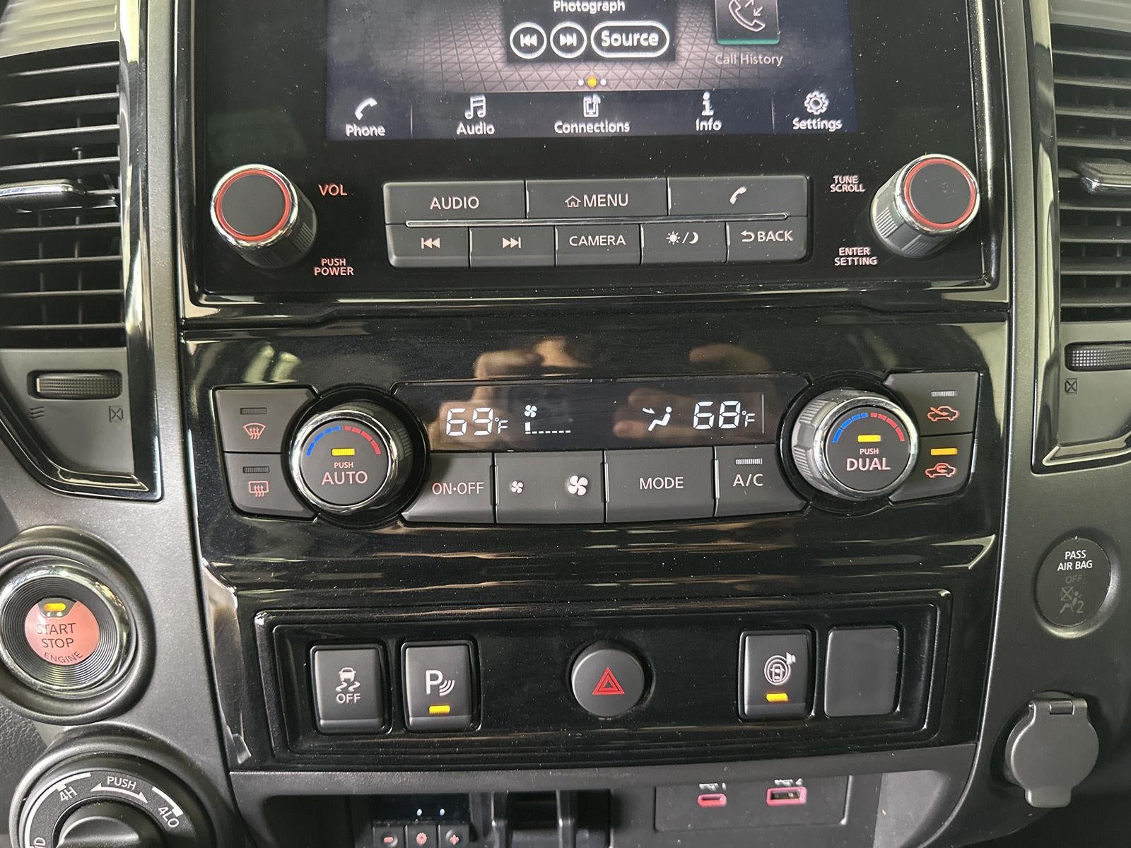 2024 Nissan Titan SV