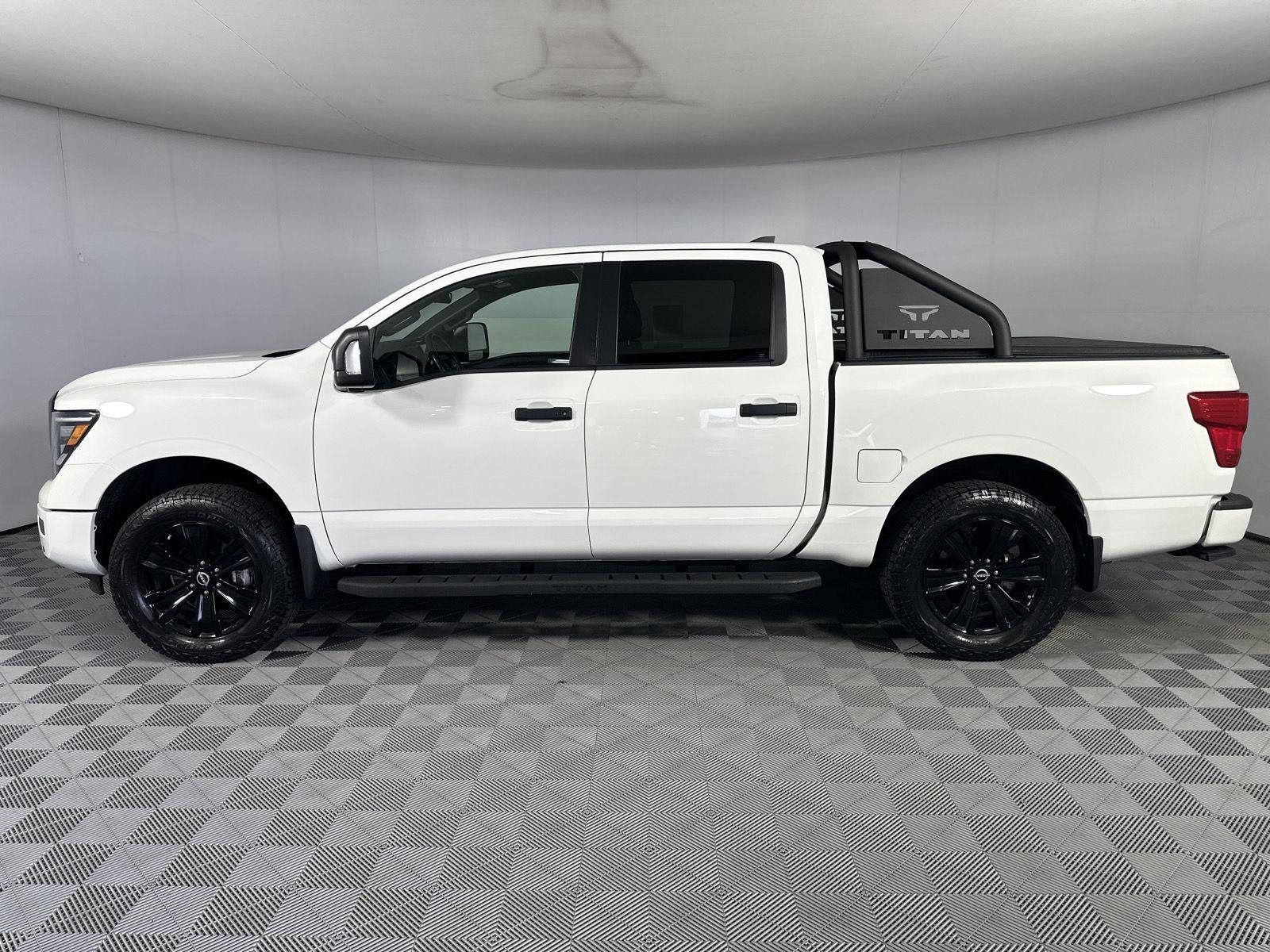 2024 Nissan Titan SV