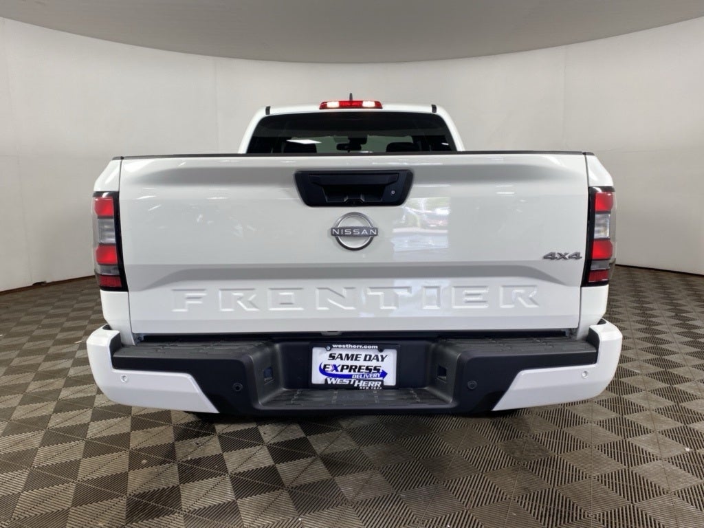 2025 Nissan Frontier SV