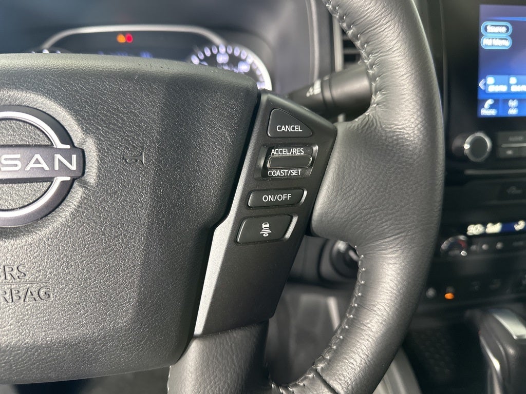 2024 Nissan Frontier SL