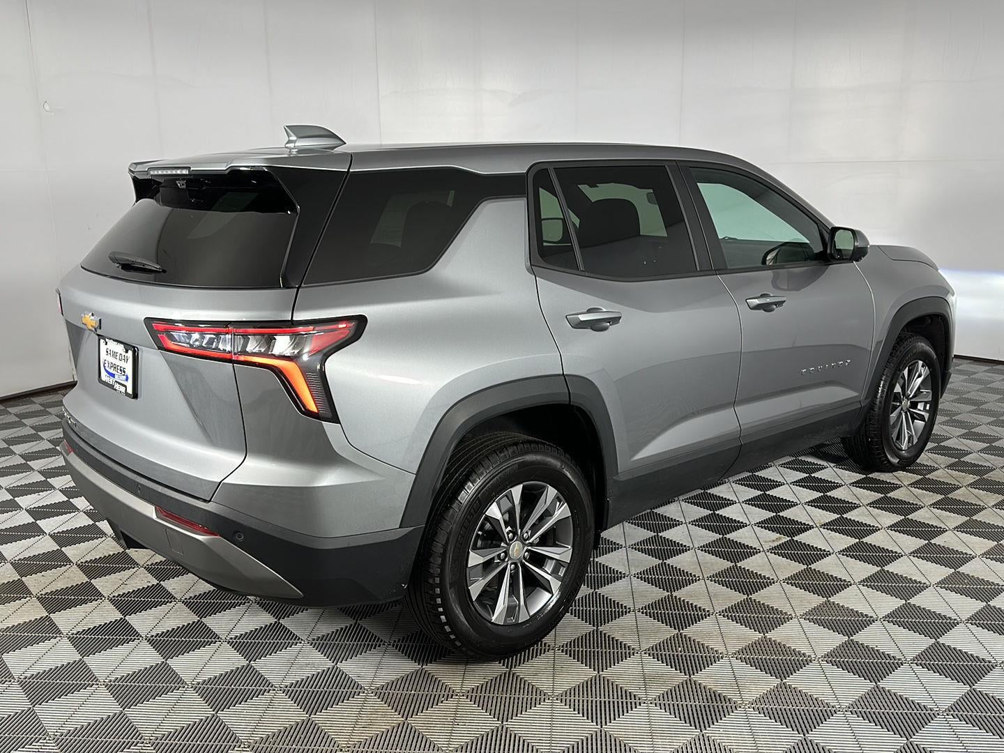 2025 Chevrolet Equinox AWD LT