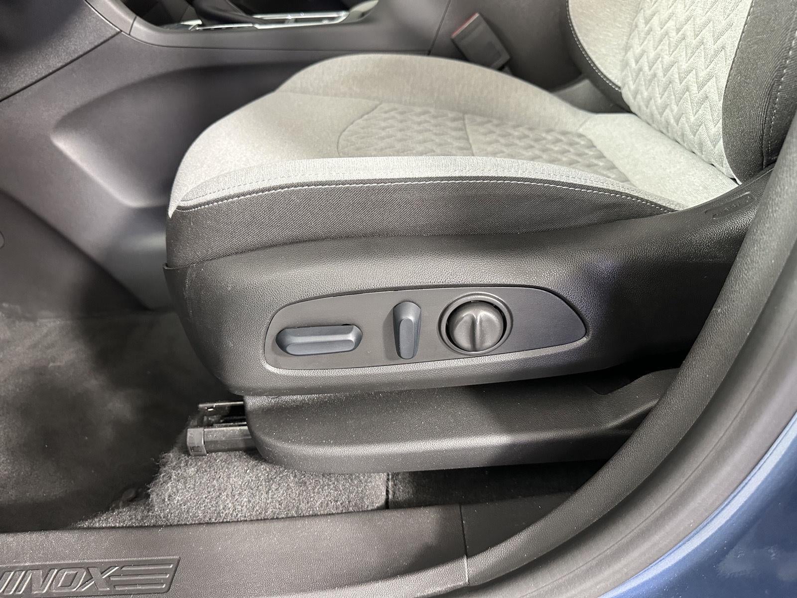 2024 Chevrolet Equinox Base