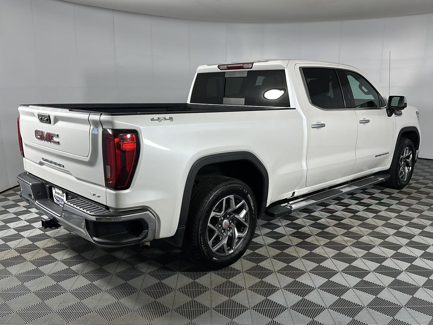 2022 GMC Sierra 1500 SLT