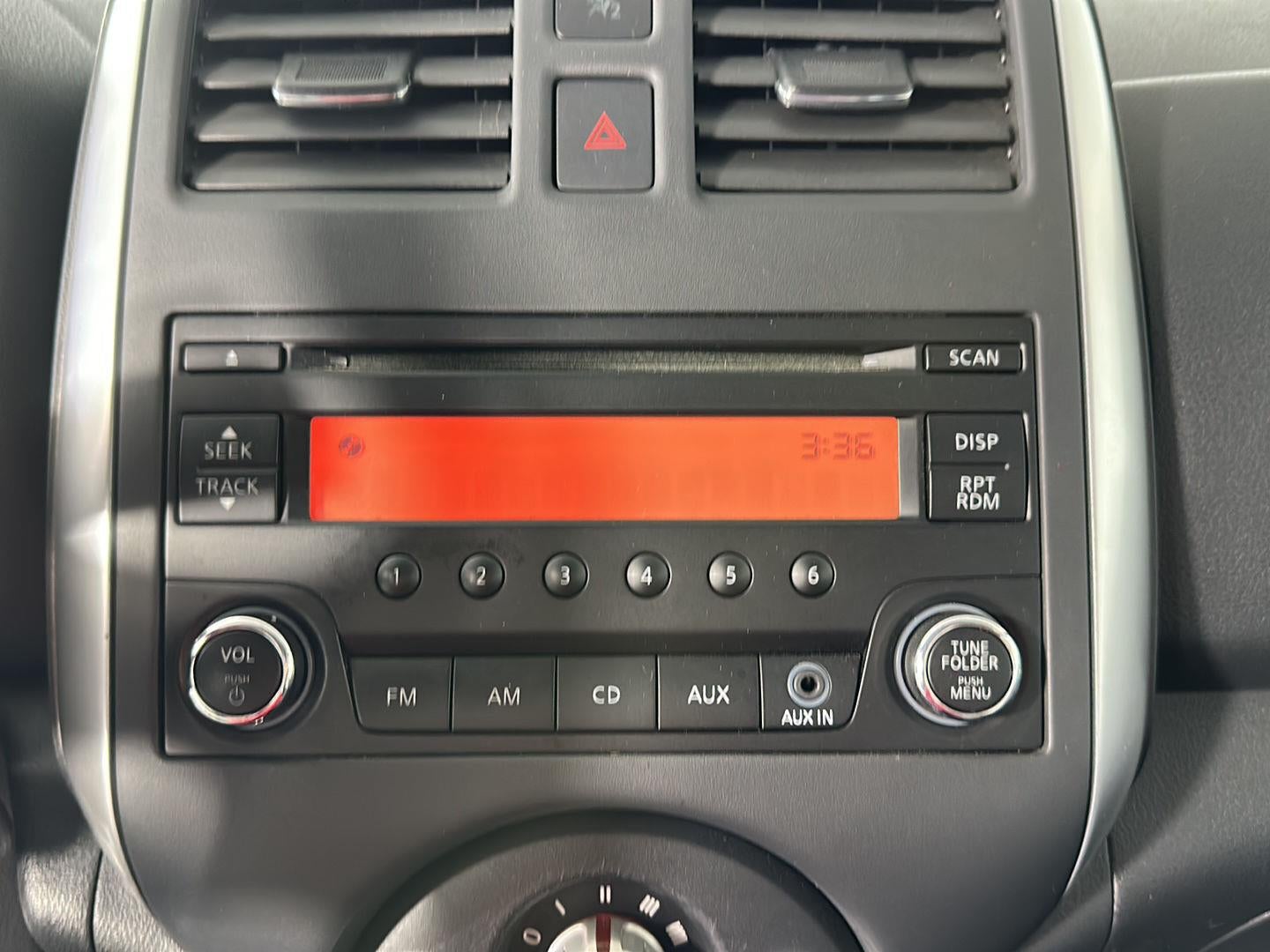 2014 Nissan Versa SV