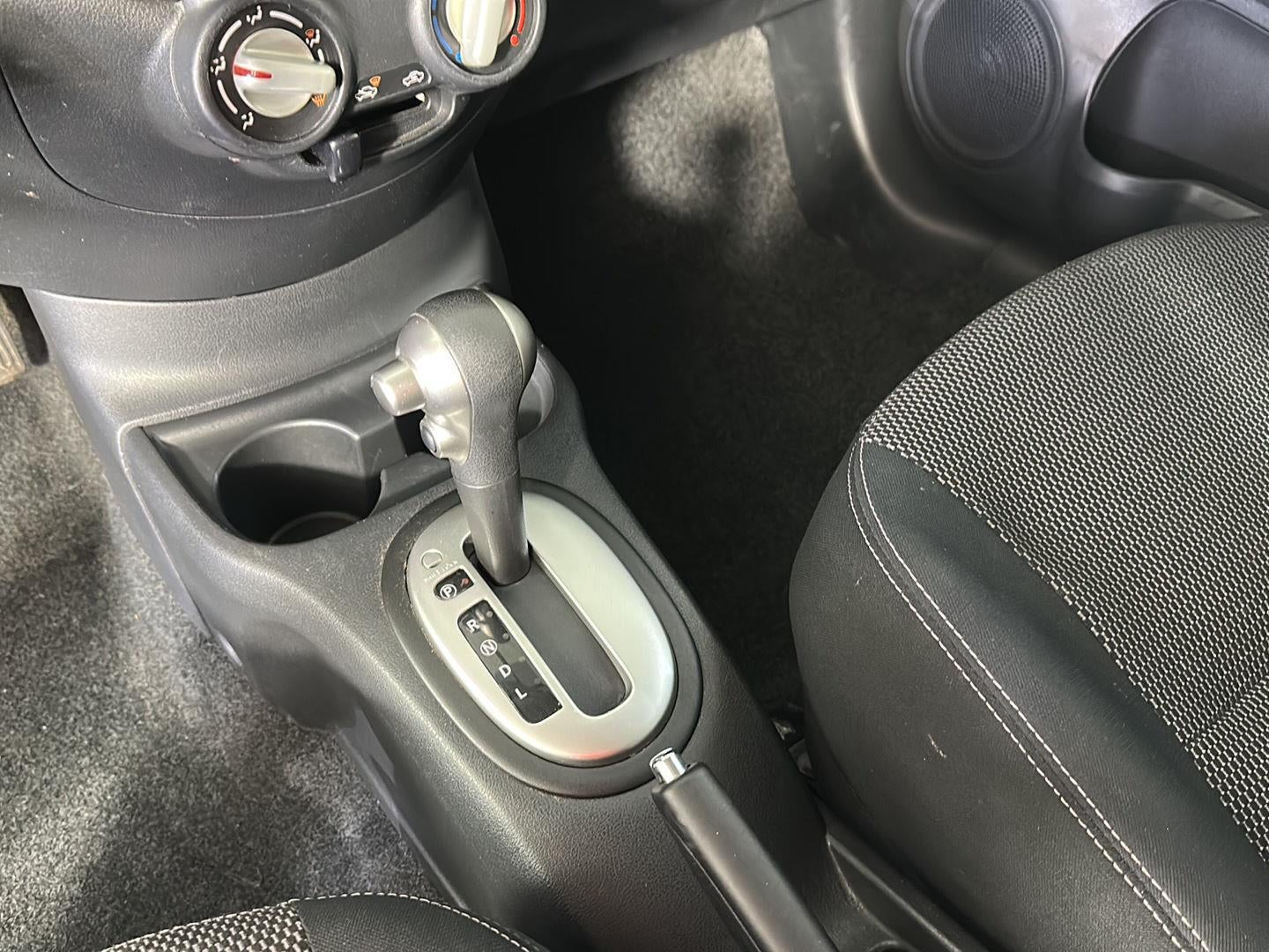 2014 Nissan Versa SV