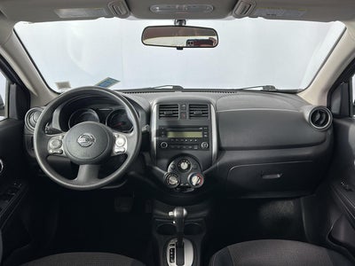2014 Nissan Versa SV