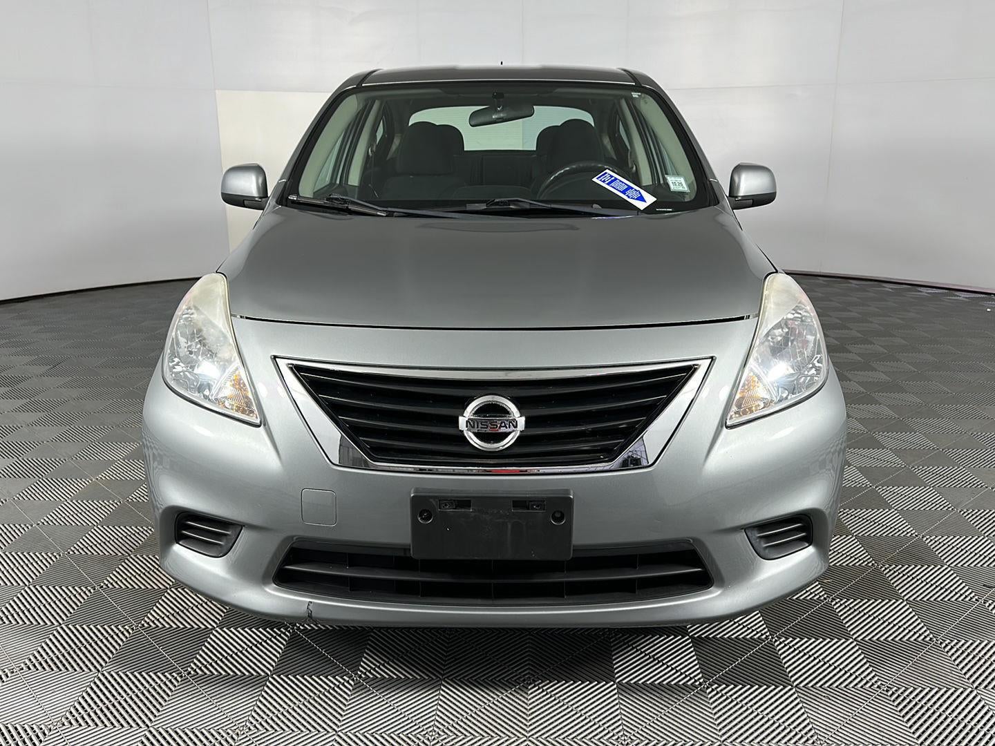 2014 Nissan Versa SV