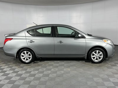 2014 Nissan Versa SV