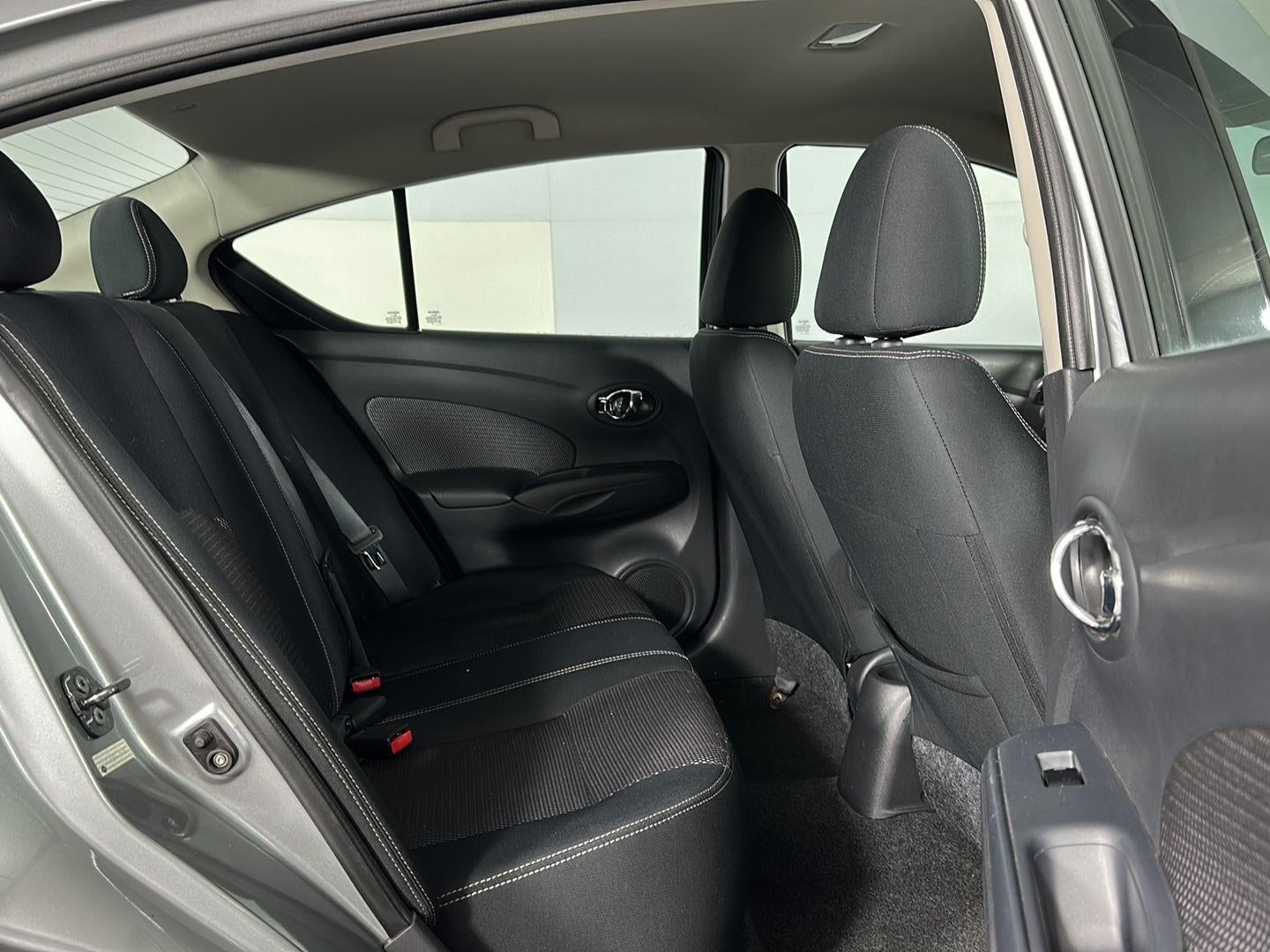 2014 Nissan Versa SV