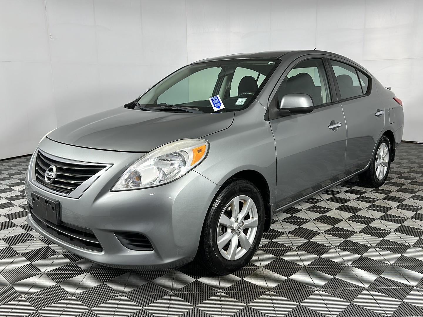 2014 Nissan Versa SV