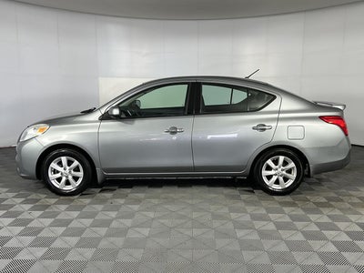 2014 Nissan Versa SV