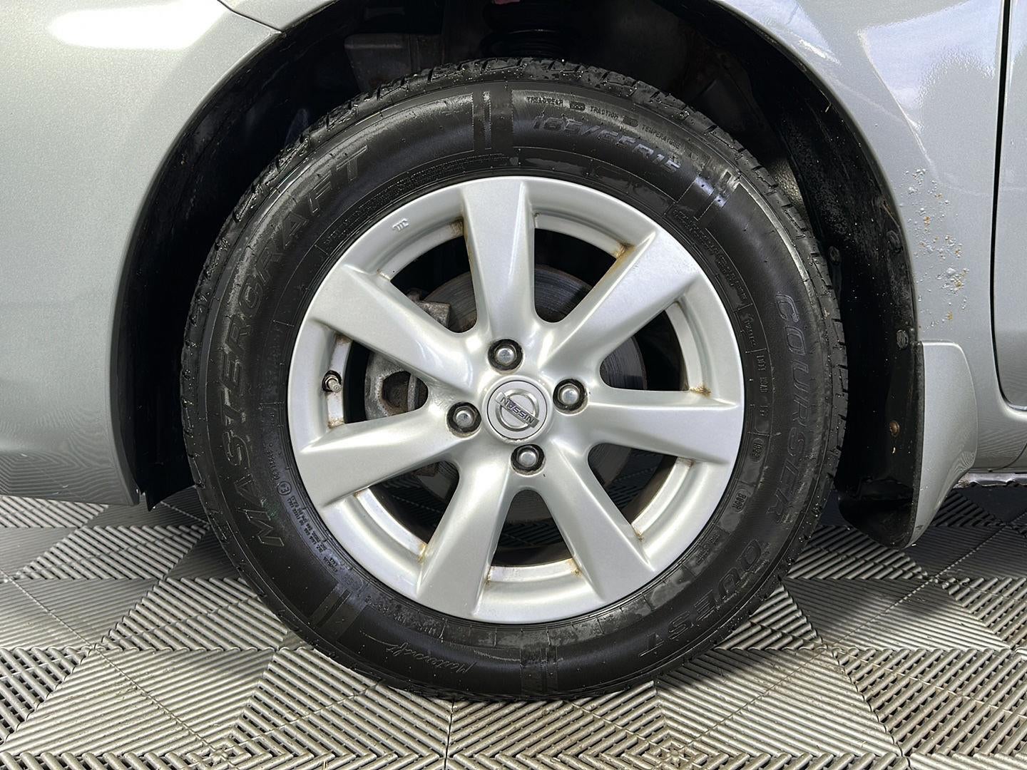 2014 Nissan Versa SV