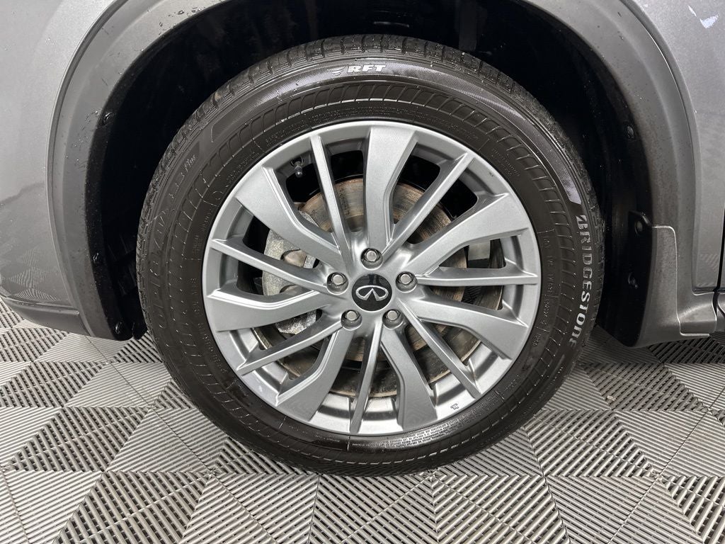 2025 INFINITI QX50 PURE