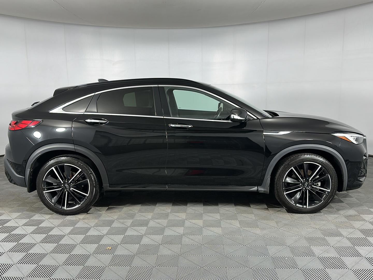 2022 INFINITI QX55 ESSENTIAL