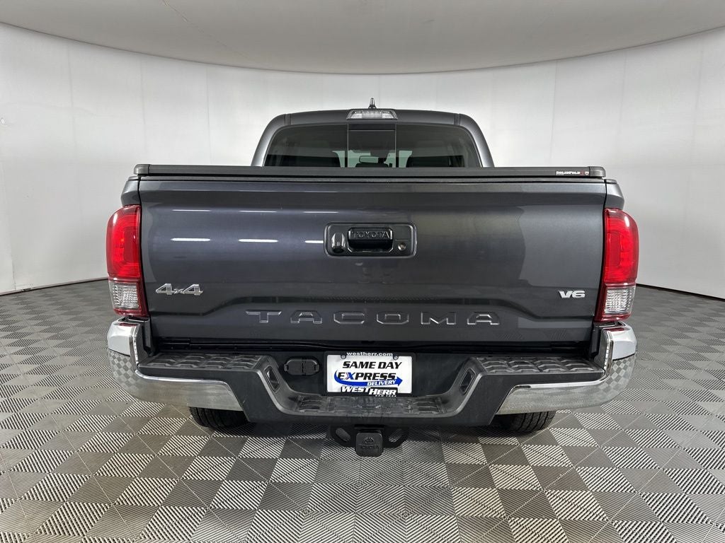 2022 Toyota Tacoma SR5 V6