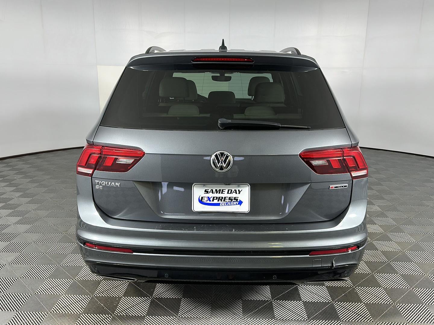 2021 Volkswagen Tiguan SE R-Line Black