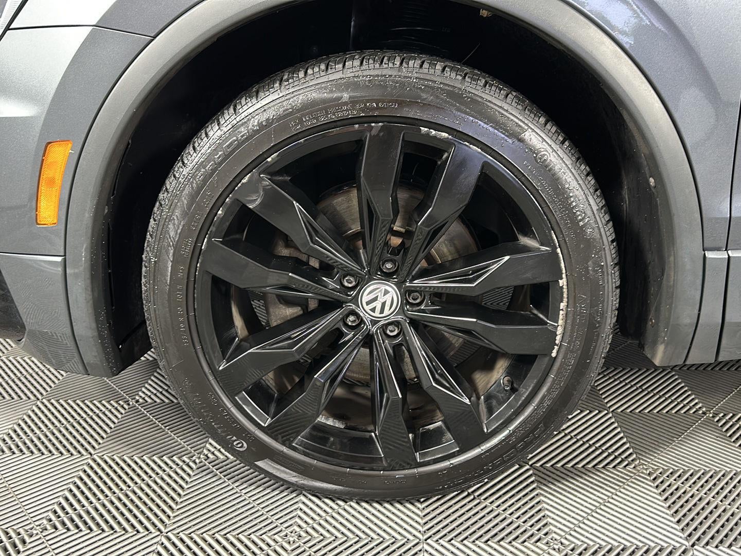 2021 Volkswagen Tiguan SE R-Line Black