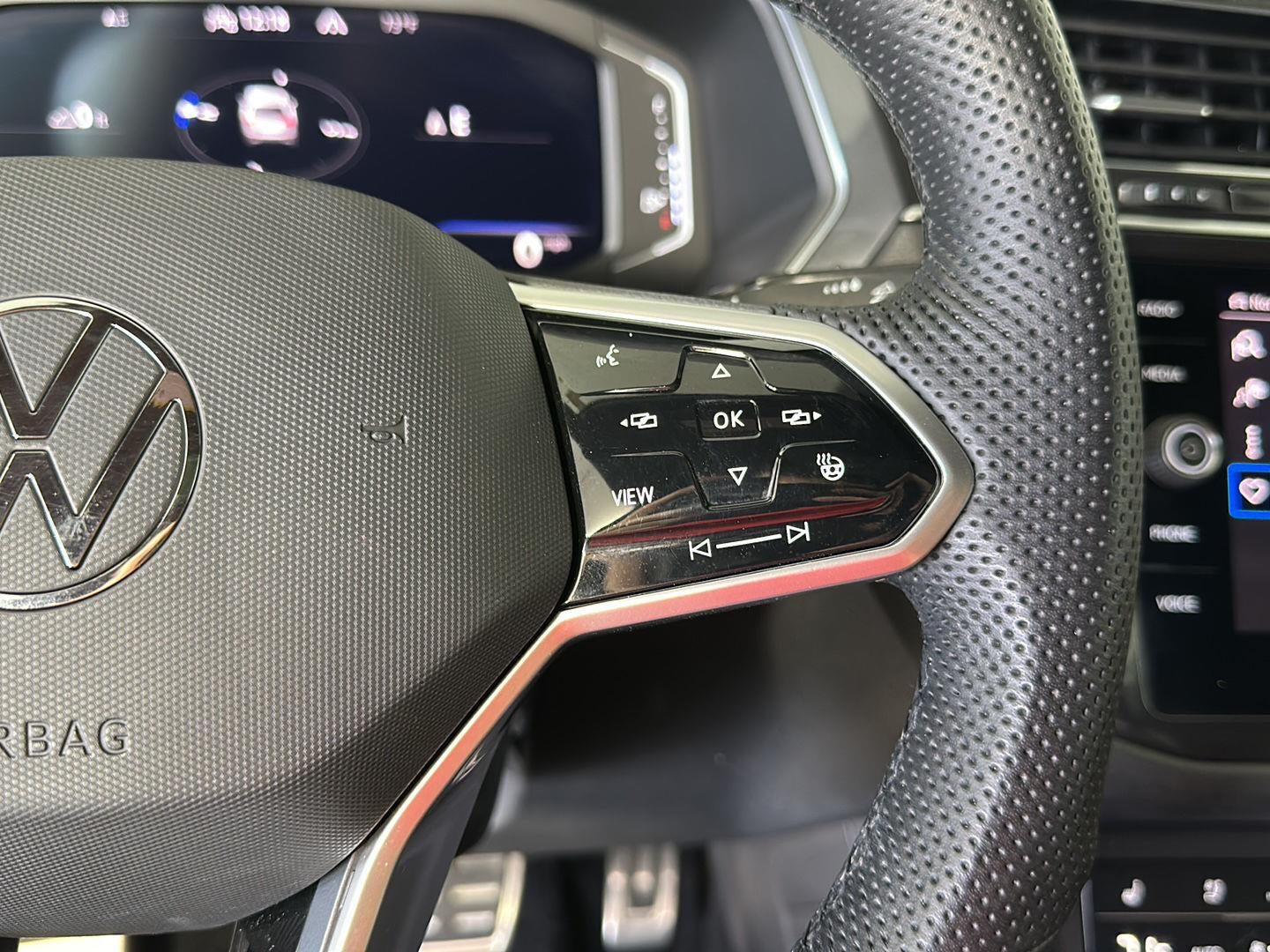 2022 Volkswagen Tiguan SEL R-Line
