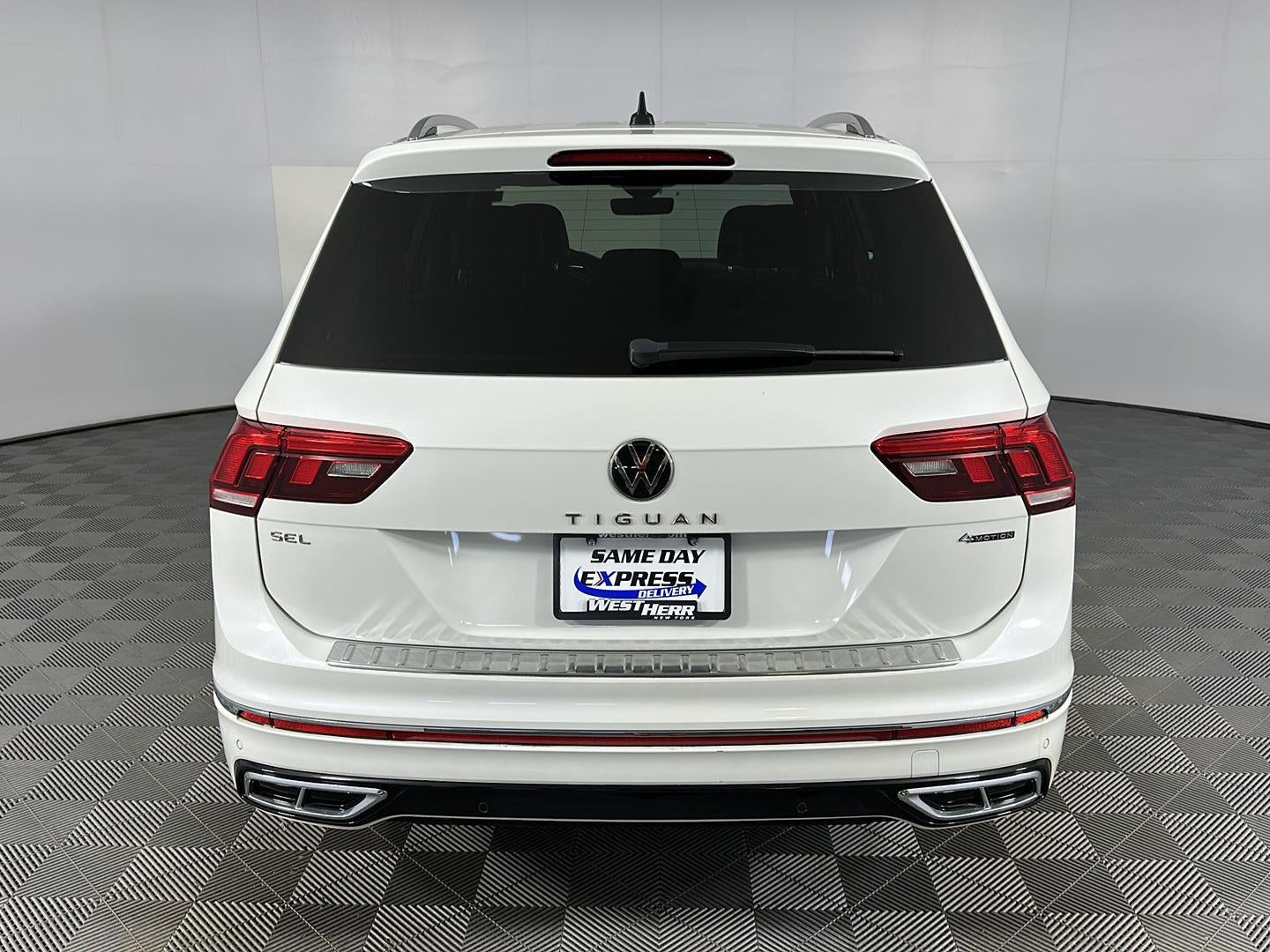 2022 Volkswagen Tiguan SEL R-Line