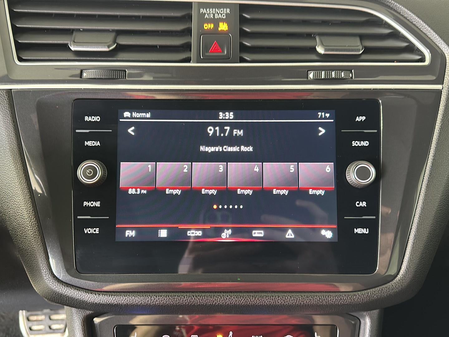 2024 Volkswagen Tiguan SE R-Line Black