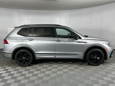2024 Volkswagen Tiguan SE R-Line Black