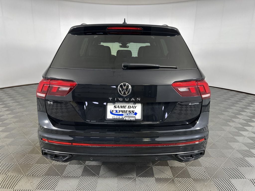 2024 Volkswagen Tiguan 2.0T SE R-Line Black