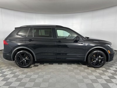 2024 Volkswagen Tiguan 2.0T SE R-Line Black