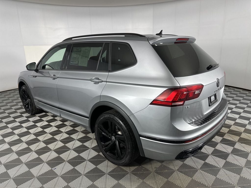 2024 Volkswagen Tiguan 2.0T SE R-Line Black