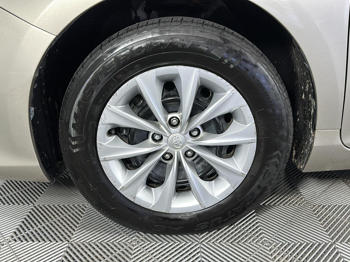 2017 Toyota Camry LE