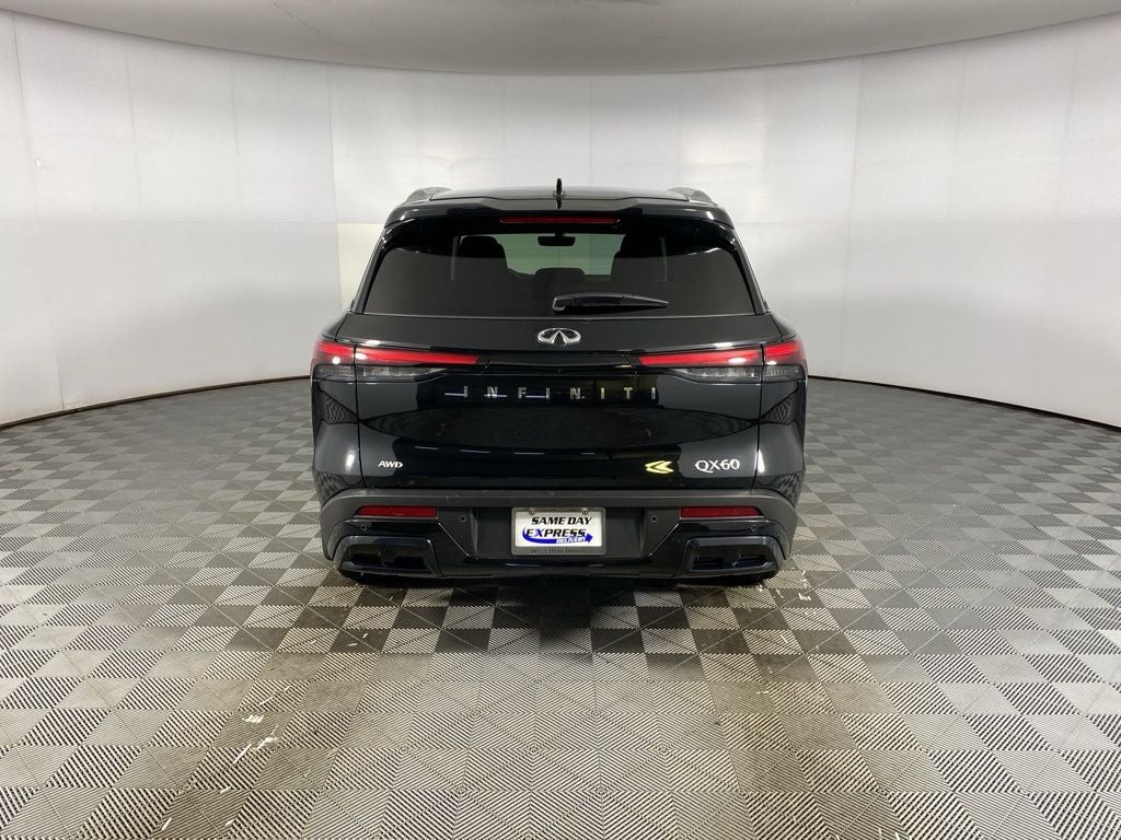 2025 INFINITI QX60 LUXE