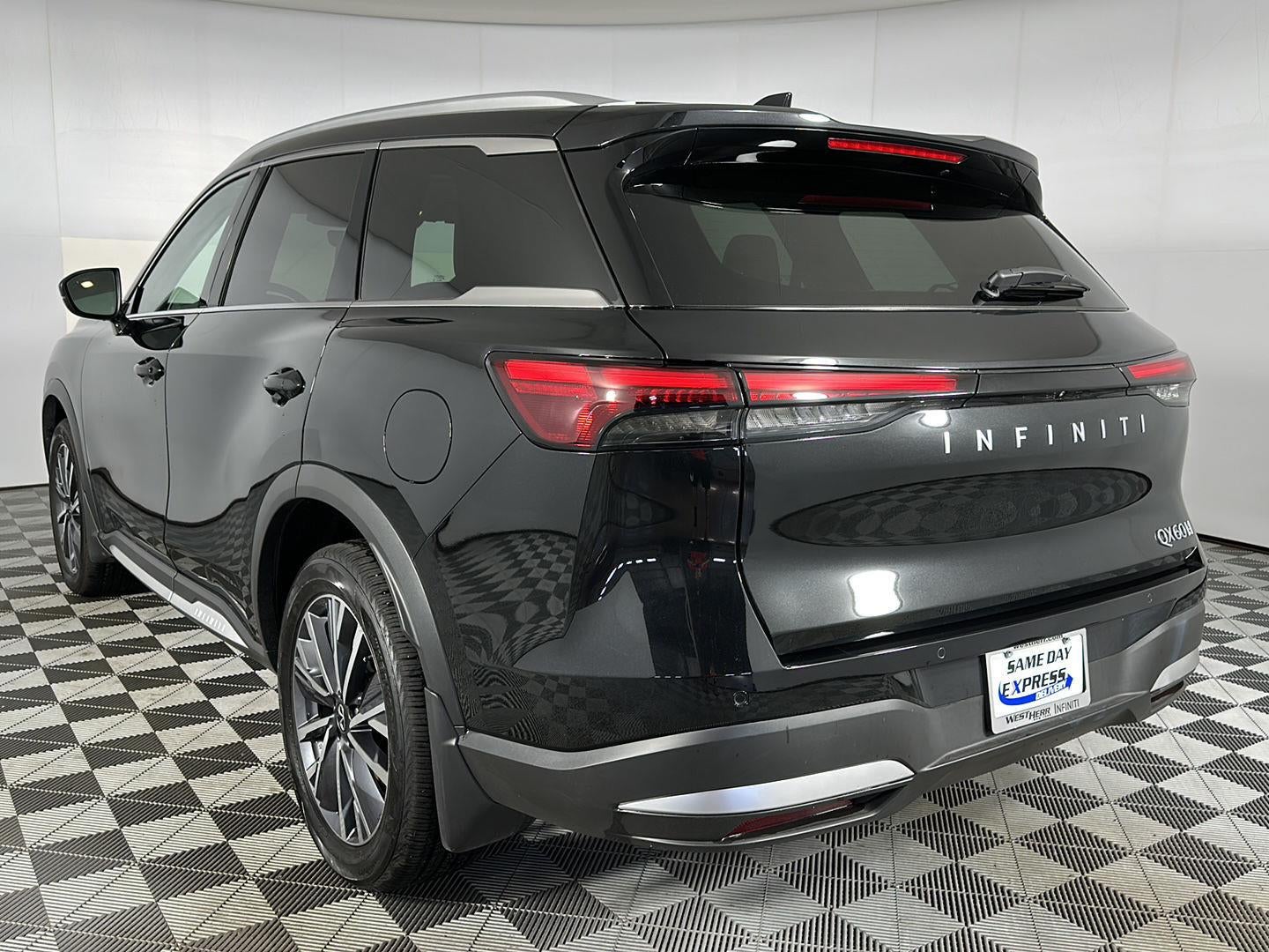 2026 INFINITI QX60 LUXE