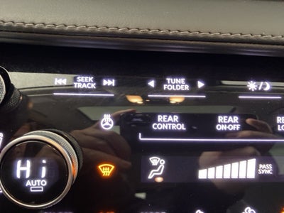 2025 INFINITI QX60 LUXE