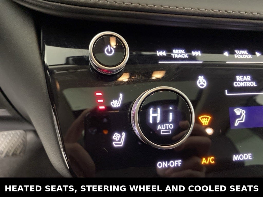 2025 INFINITI QX60 LUXE