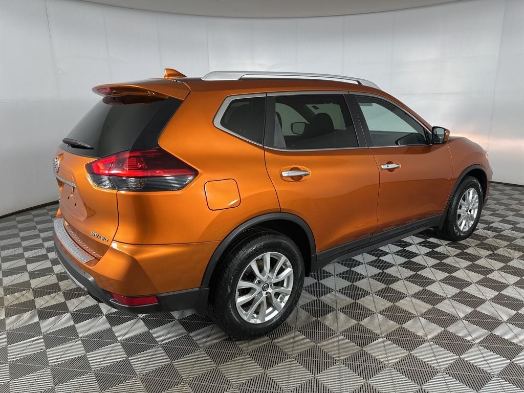 2018 Nissan Rogue SV