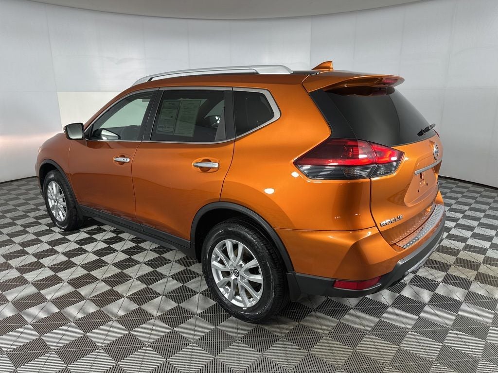 2018 Nissan Rogue SV