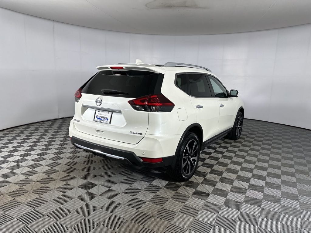 2020 Nissan Rogue SL