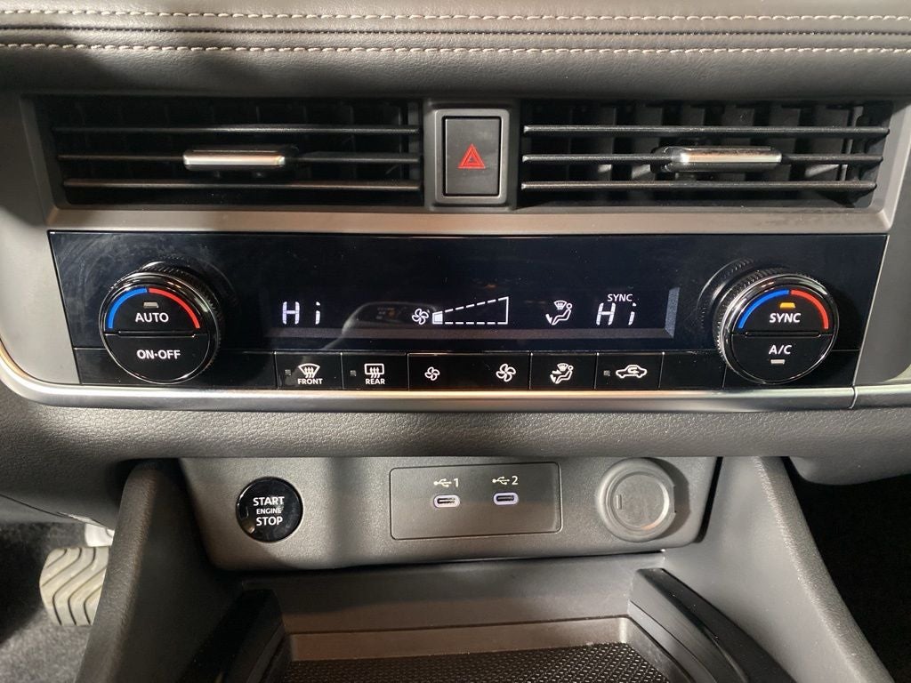 2025 Nissan Rogue SV