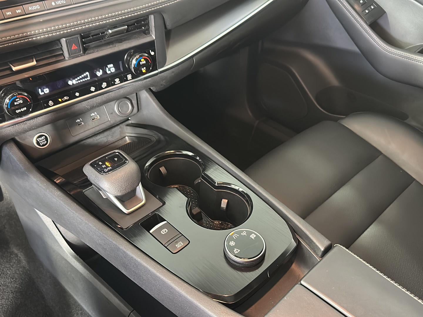 2023 Nissan Rogue Base