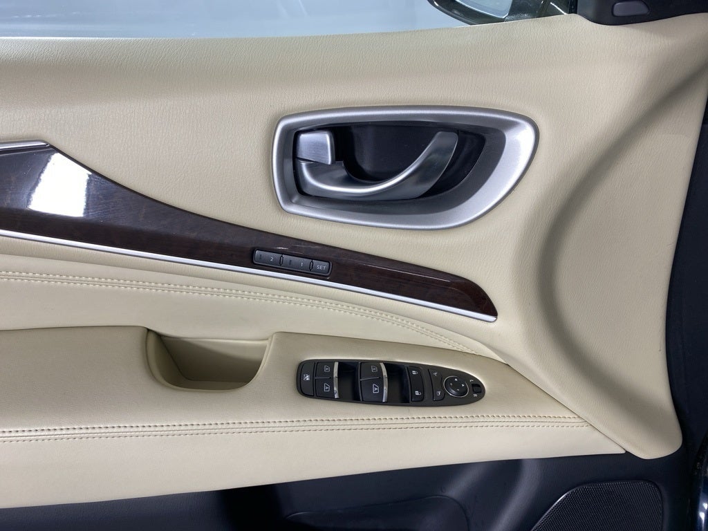 2019 INFINITI QX60 LUXE